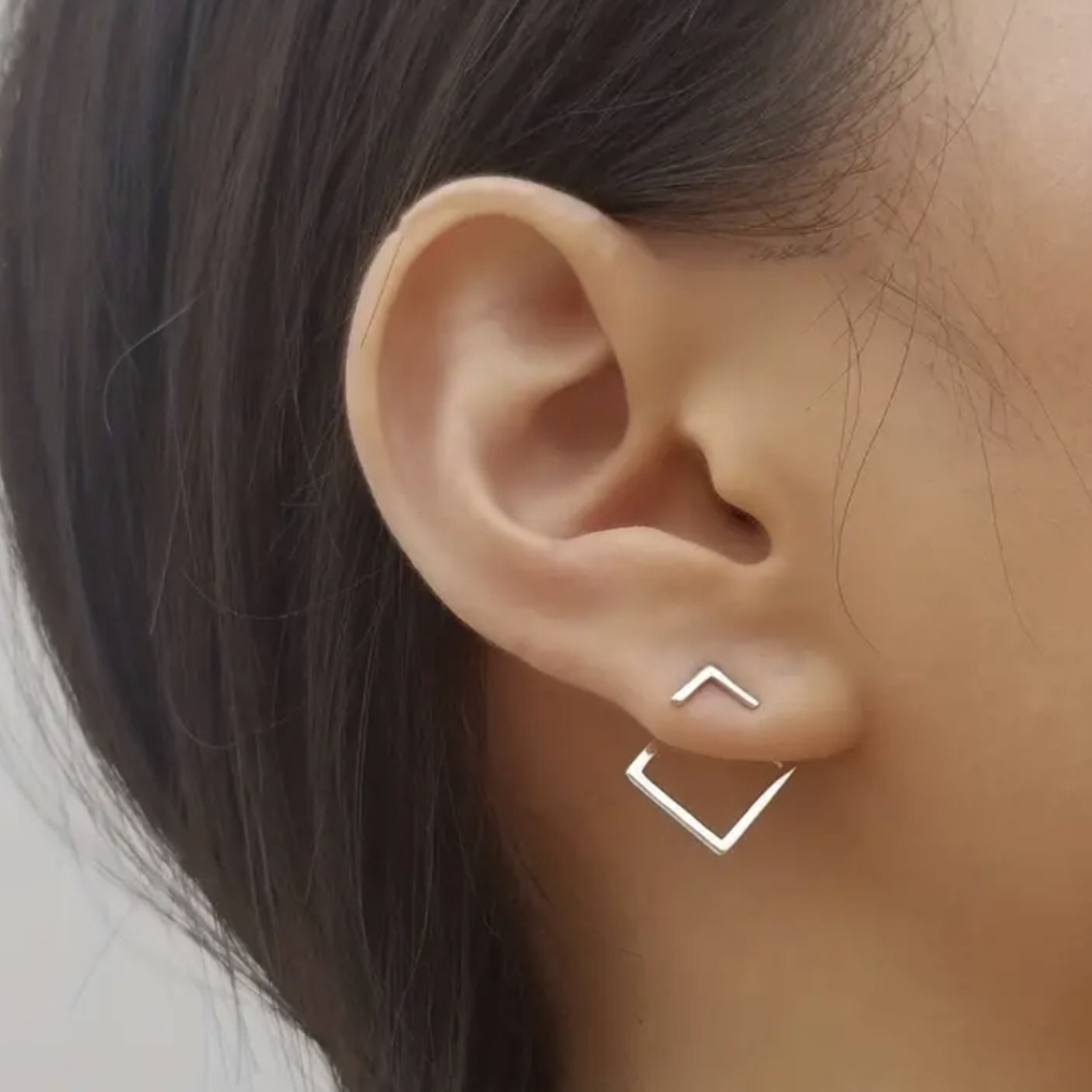 Earrings x2